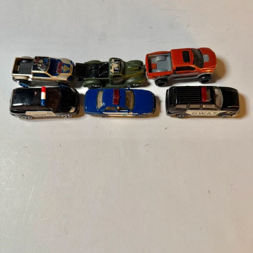 6 Toy Cars Hot Wheels Matchbox 1/64 Diecast Metal Plastic Base Police SWAT Truck